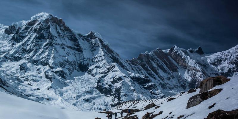 汉服婚礼全流程指南:从明制凤冠霞帔到宋制简约风雅,解锁传统婚服的文化密码