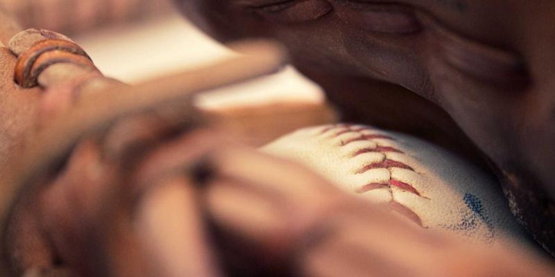 让爱传承：将祖母的复古婚纱，改造成专属你的现代传家宝